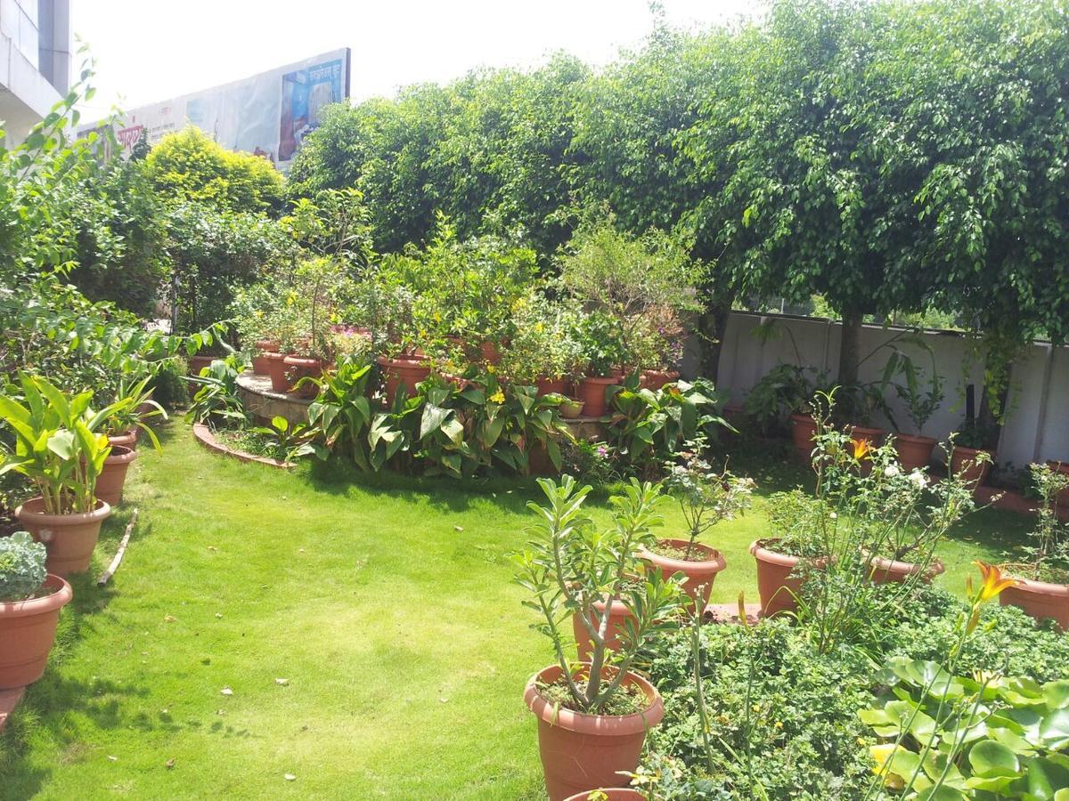 הוילה סטרה Sarang Lodging & Boarding מראה חיצוני תמונה